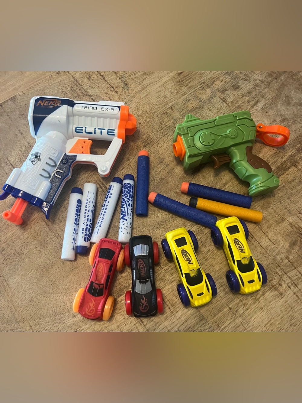 NERF Elite Foam Darts Guns and Vehicles Play Set cars